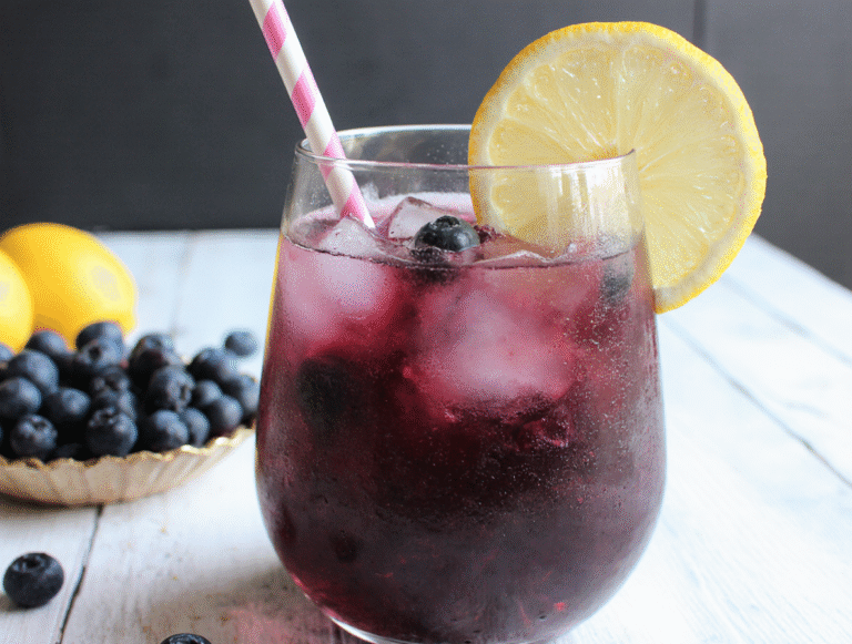 Perfect Blueberry Sangria Recipe: A Refreshing Summer Party Drink